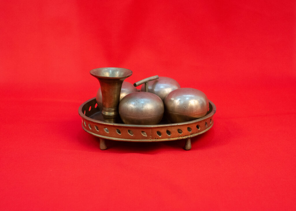 Tepak Sirih dan Kacip (1 set)